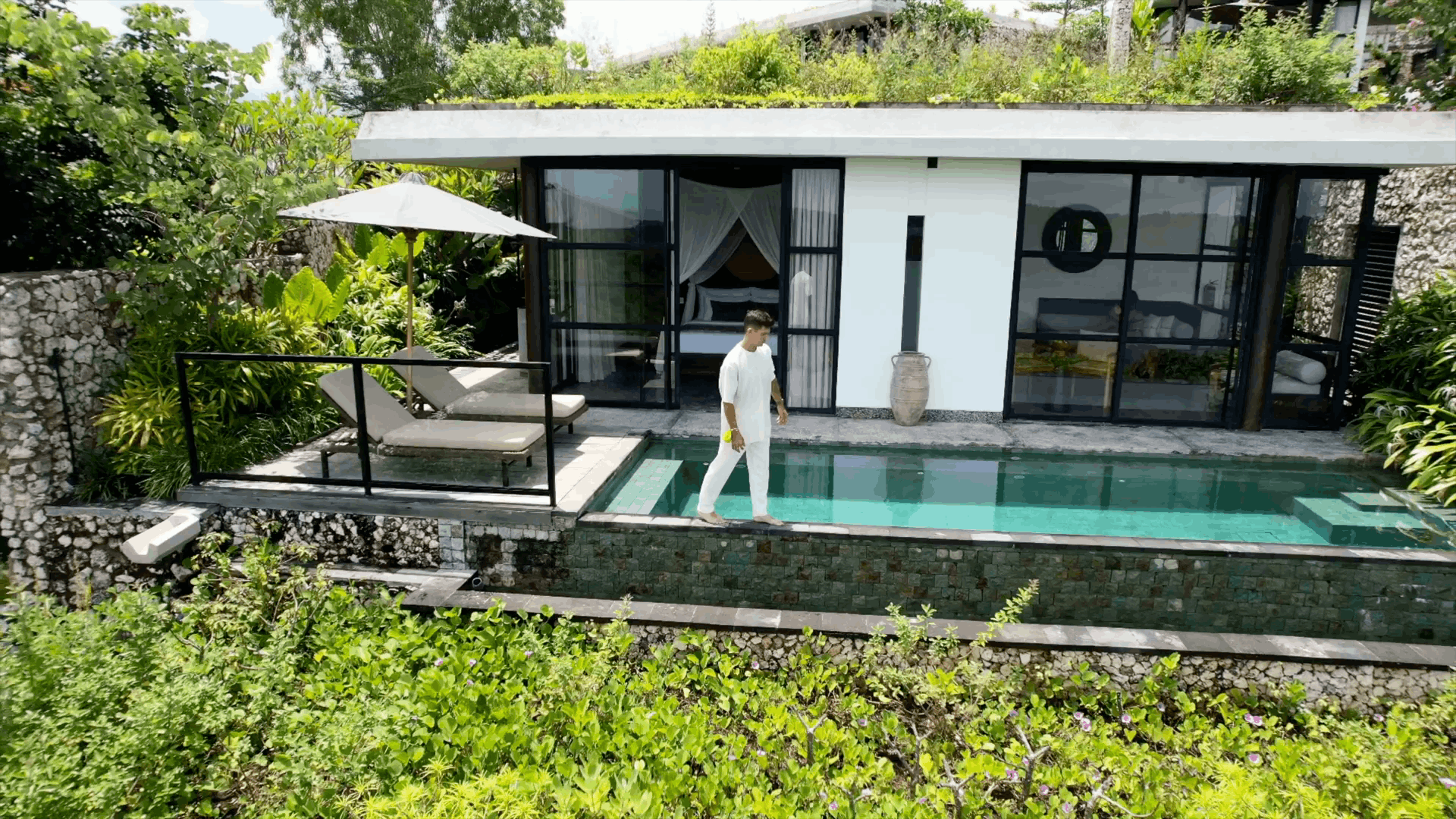 Regent Reserve Video Poster Desktop